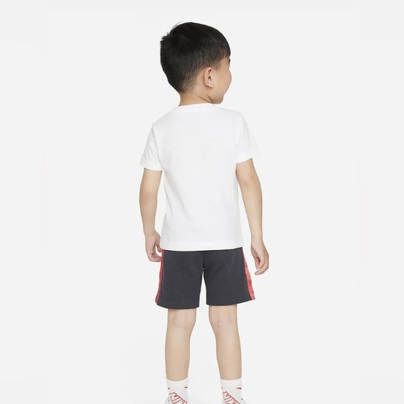 Nike Sportswear Taping Shorts Set Toddler 2-Piece Set - Picture 2 of 9